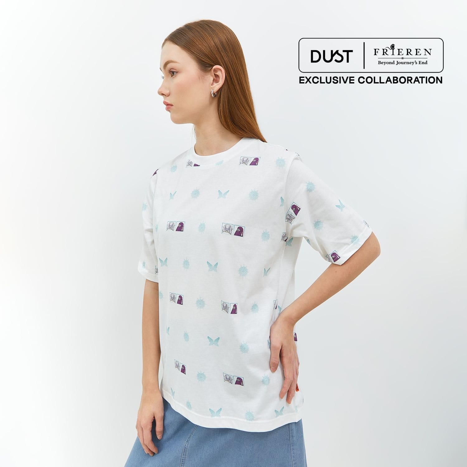 DUST Kaos Abstrak Unisex Frieren With Fern Putih (D.74293-U)