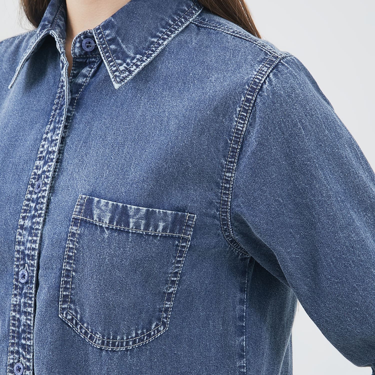 DUST Kemeja Denim Wening Acid Wash (D.116542)