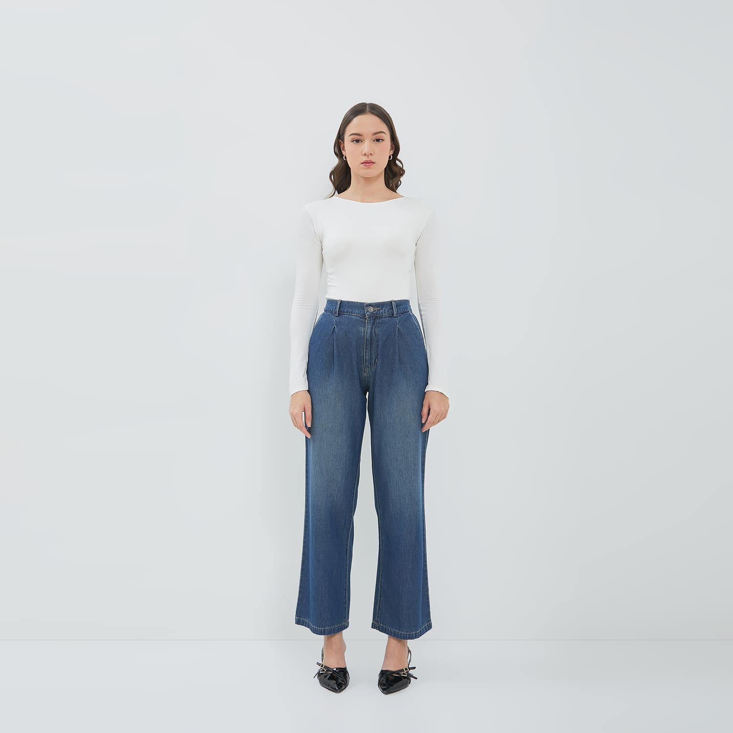 DUST Celana Drapey Denim Dalika Medium Light Blue (D.39187)