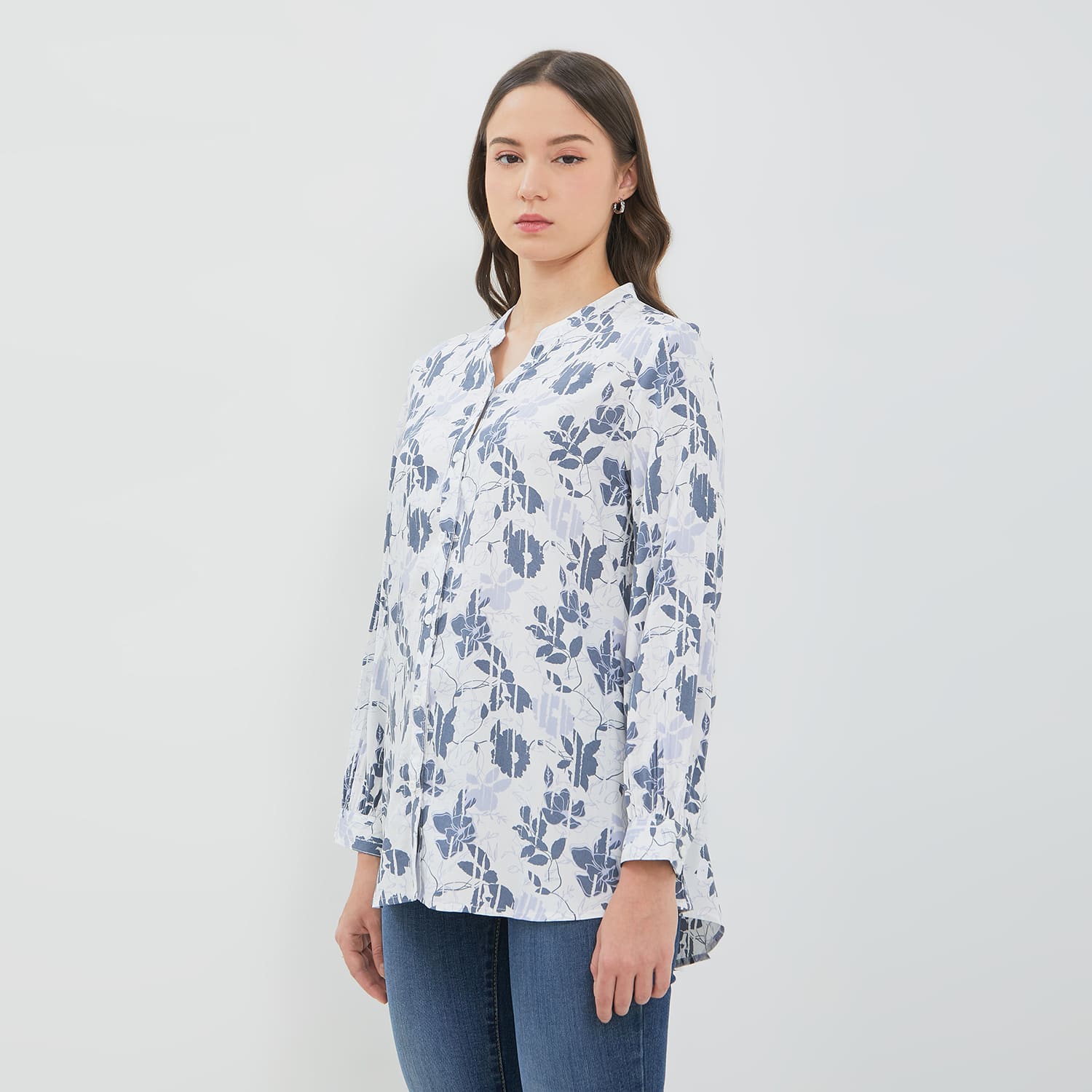 DUST Blouse Narva Abstrak Biru Tua ECOVERO™ Comfease (D.116560)