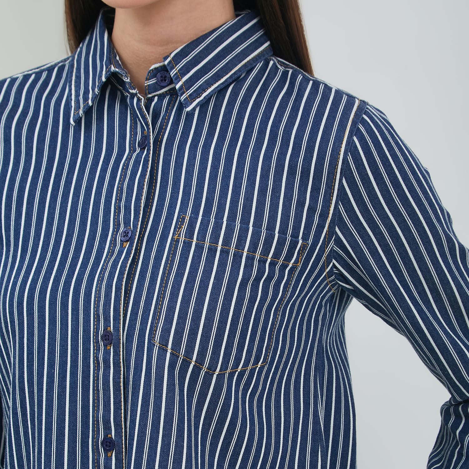 DUST Kemeja Denim Ansel Garis Medium Dark Blue (D.116567)