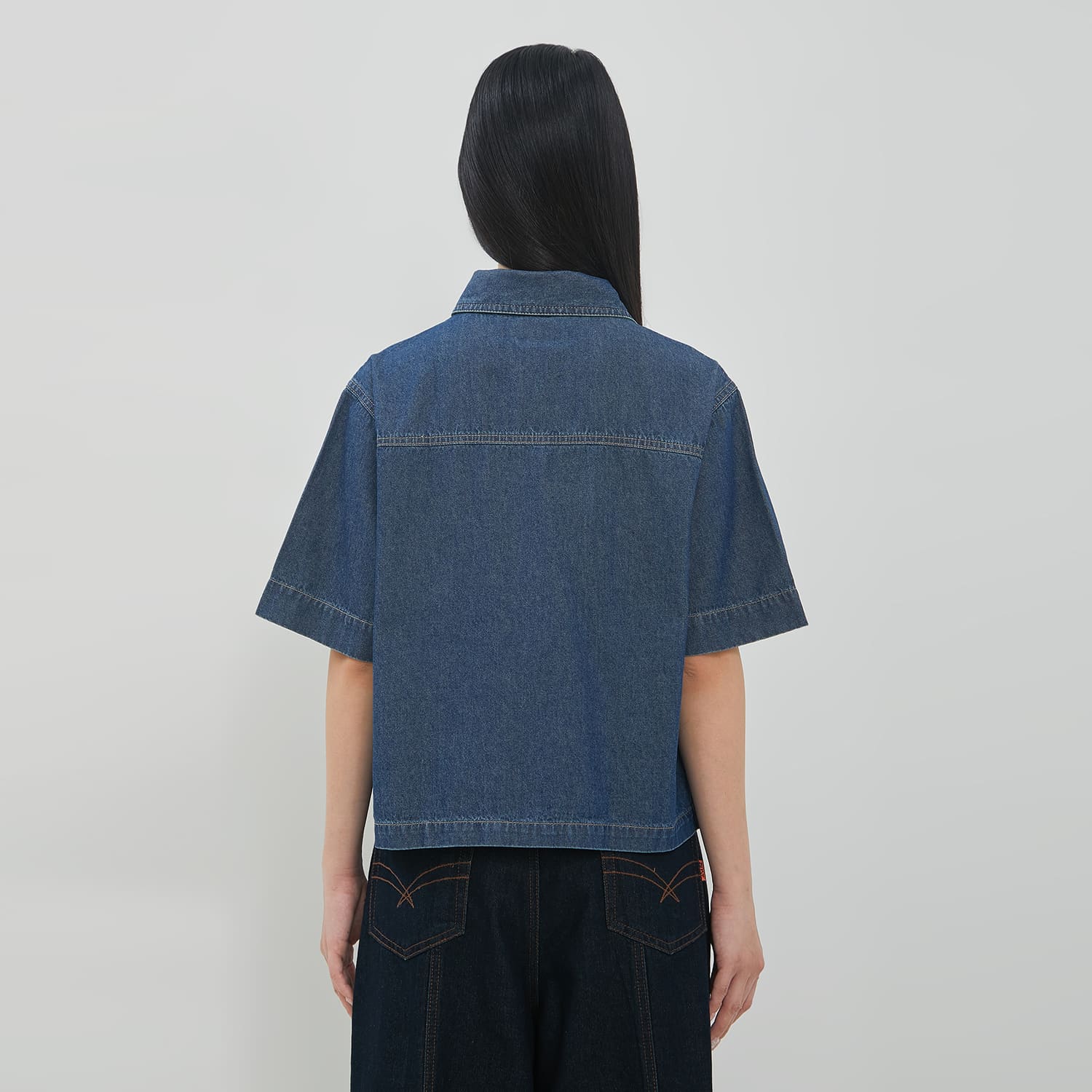 DUST Kemeja Denim Boxy Sinai Medium Dark Blue (D.14314)