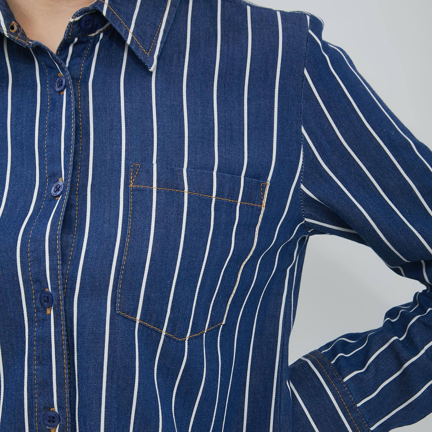 DUST Kemeja Denim Ansel Garis Biru (D.116566) 