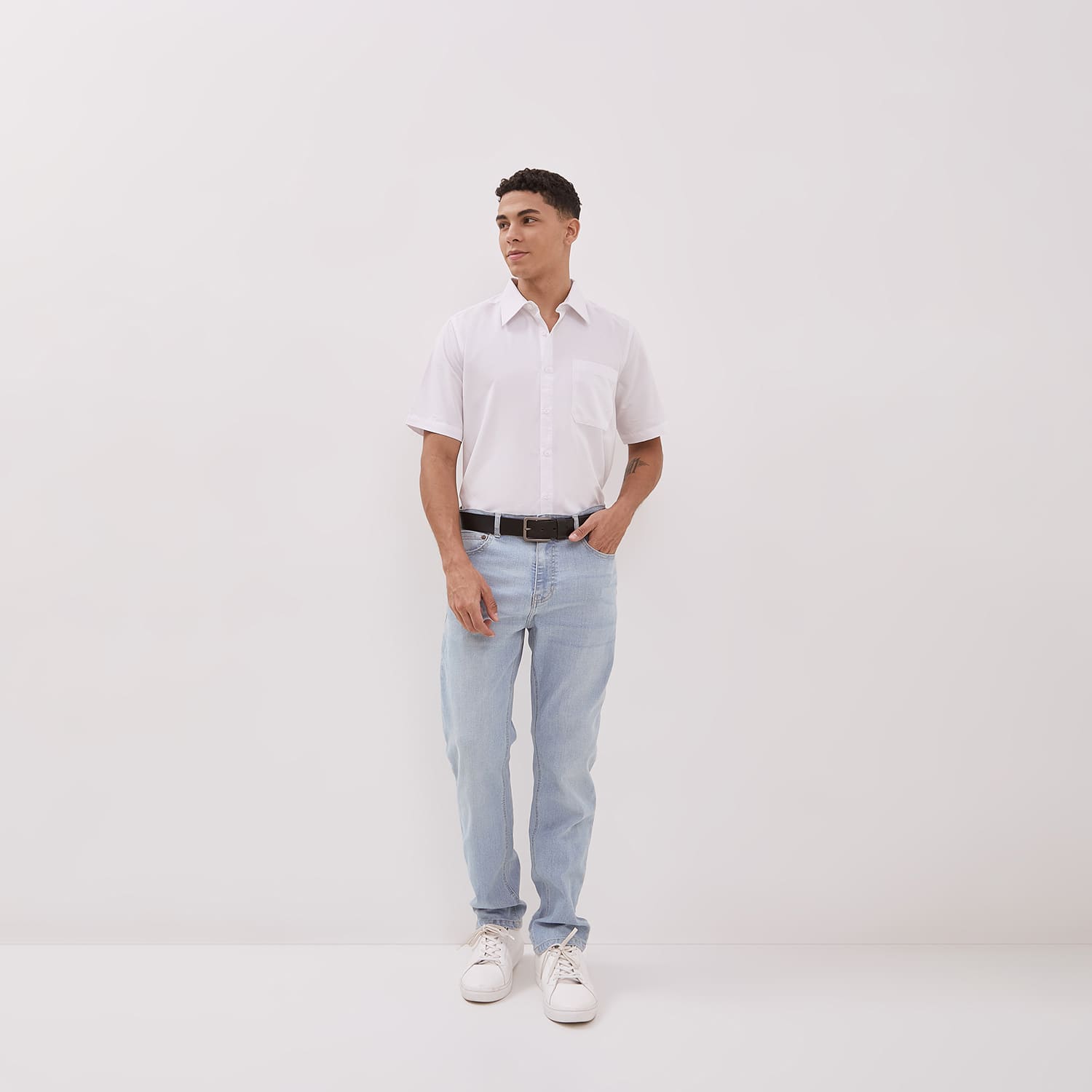 DUST Celana Straight Jeans Baril Medium Light Blue (DM.3106)
