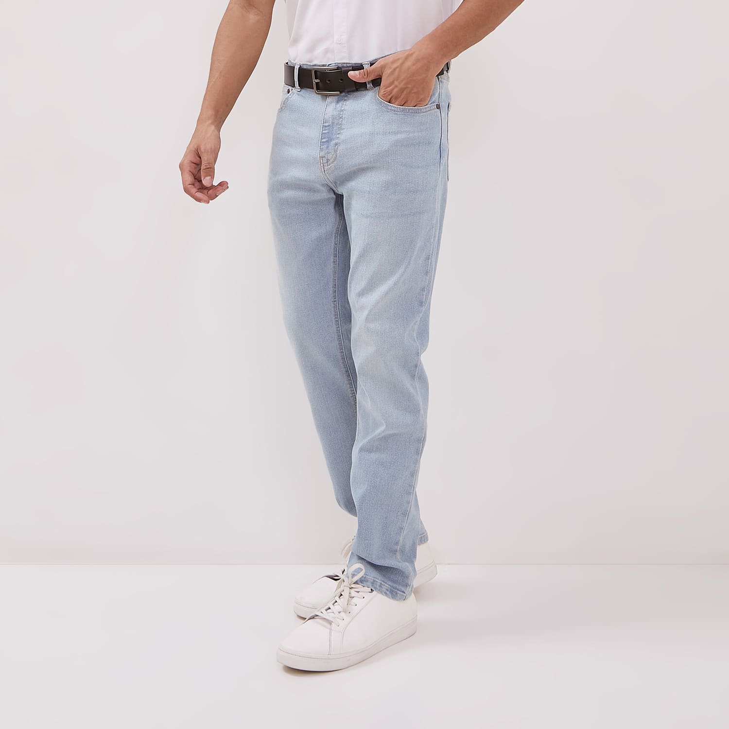DUST Celana Straight Jeans Baril Medium Light Blue (DM.3106)